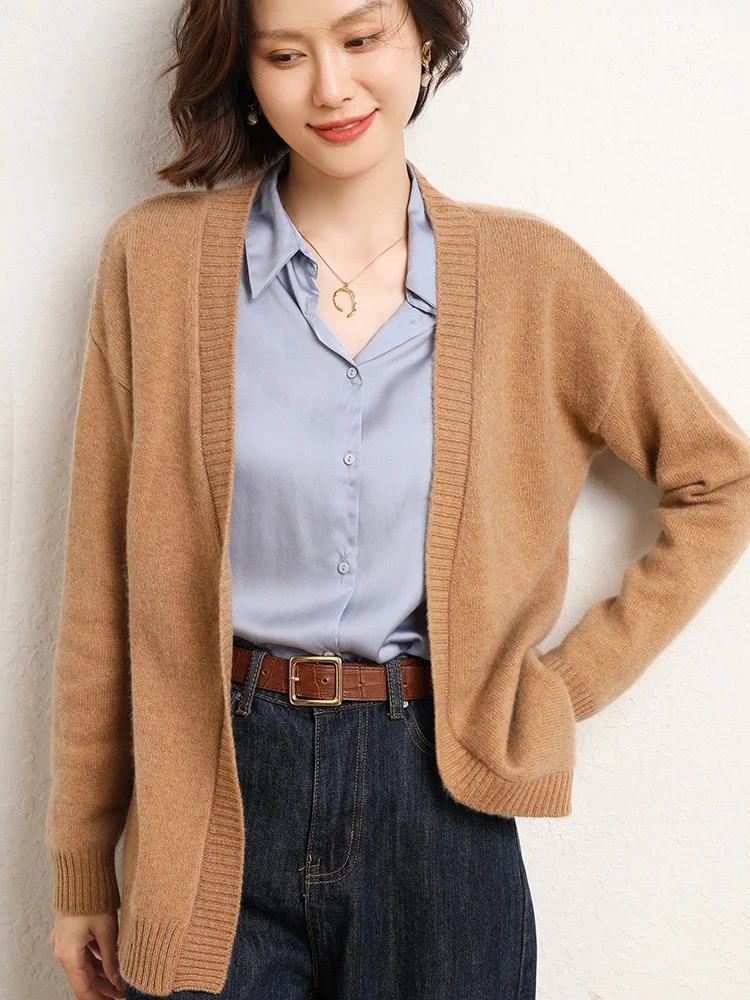 Spring 2024 women's casual elegant cardigan sweater 100% Merino wool solid color pocket cashmere sweater Korean fashion.