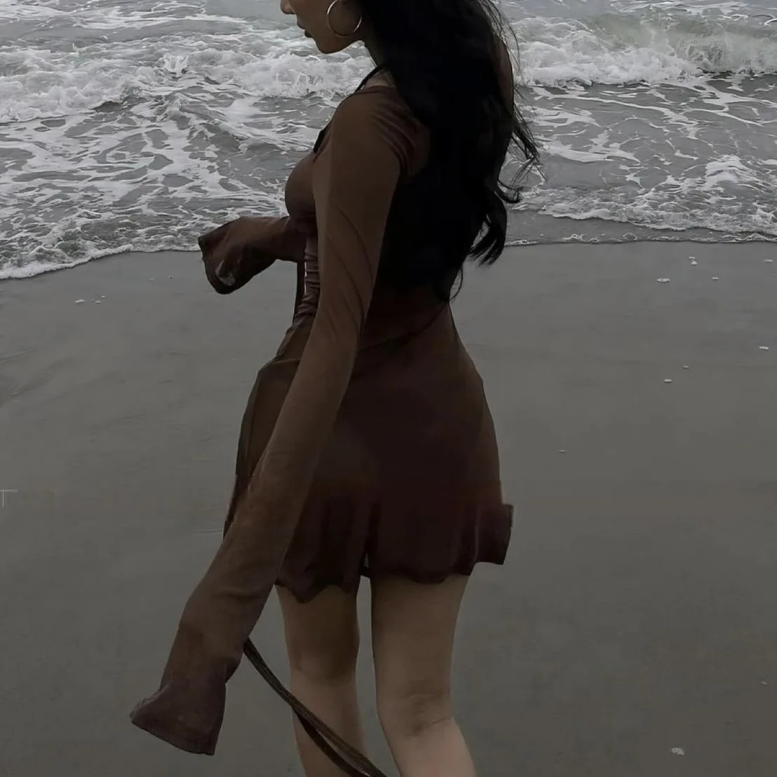 Minivestido de color liso con cuello cuadrado y tela de malla, vestido de noche sexy, conjunto de club, chaleco transparente, mangas largas para mujer