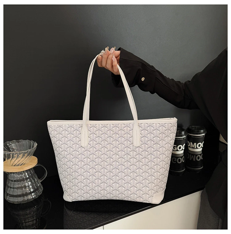 Elegant-satin 2025 New Ladies Luxury Brand Leather Crossbody Bag Famous Designer Vintage Popular Classic​