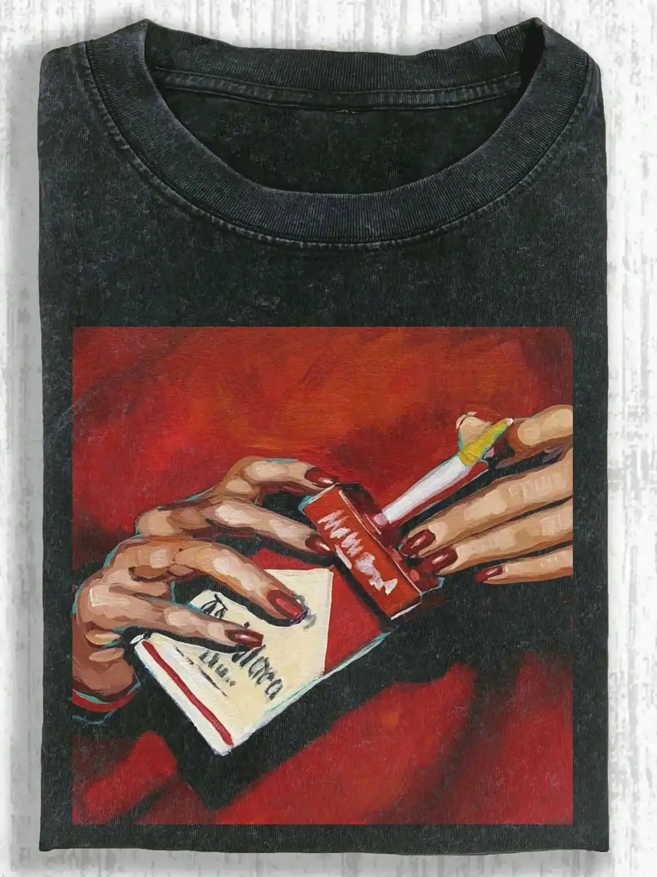 

Washed Black T-Shirt with Artistic Hands Graphic, Retro Style Cotton Tee for Men, Summer Casual Wear