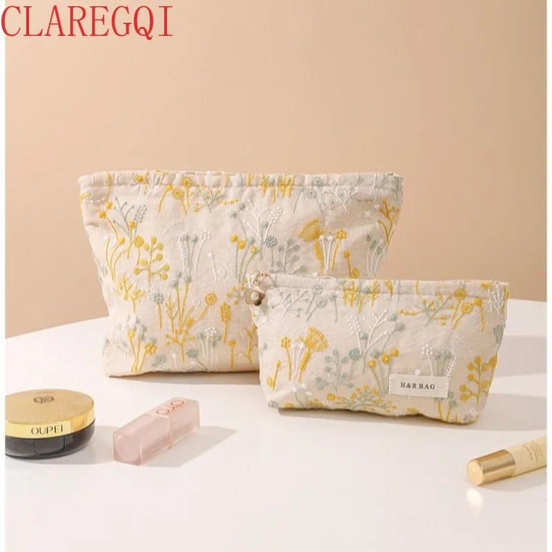 New Cotton And Linen Fabric Embroidery Toiletries Bag High Quality And Large Capacity Vanity Bag Skin Care Change Storage Bag