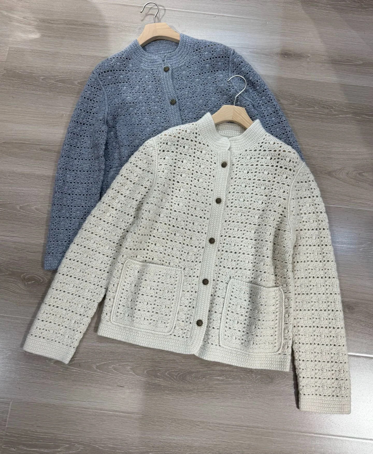 Lichte luxe mode kasjmierwol driedimensionaal geweven geruite single-breasted bronzen metalen knop kleine opstaande kraagjas