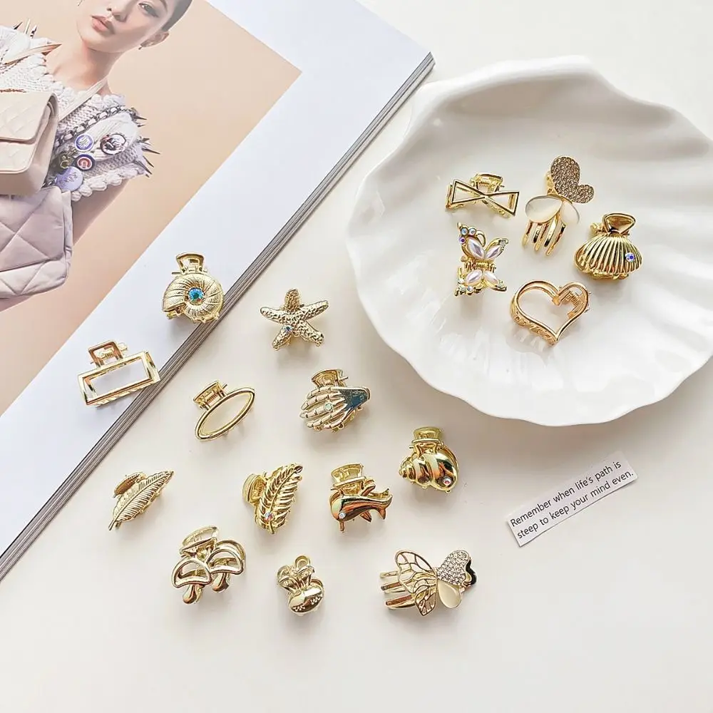 Small Hollow Starfish Metal Shell Hair Claw Clips Simple Mini Gold Geometric Bangs Barrettes Crab Clip for Women Girls Daily