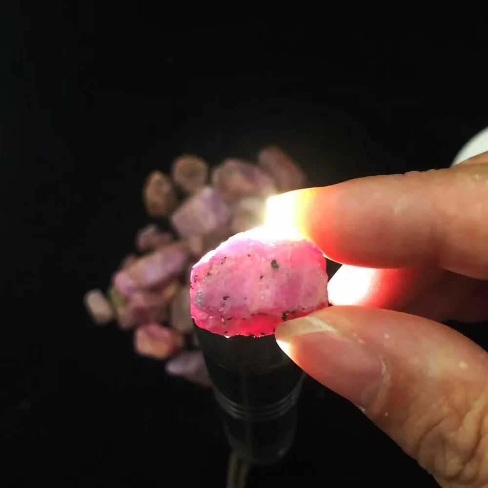 Natural Unheated Red Sapphire Corundum Facet Rough Specimen Mnerals Healing Aquarium Gravel Fish Tank stones