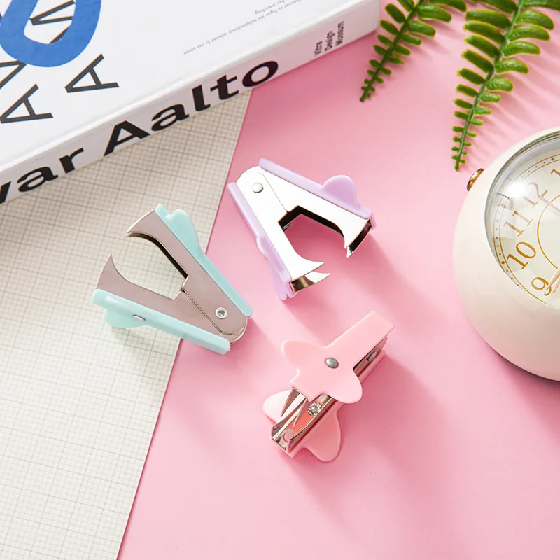 Macaron Color Portable Staple Remover - Easy-to-Use Small Pull-Out Staples Tool for Students & Office