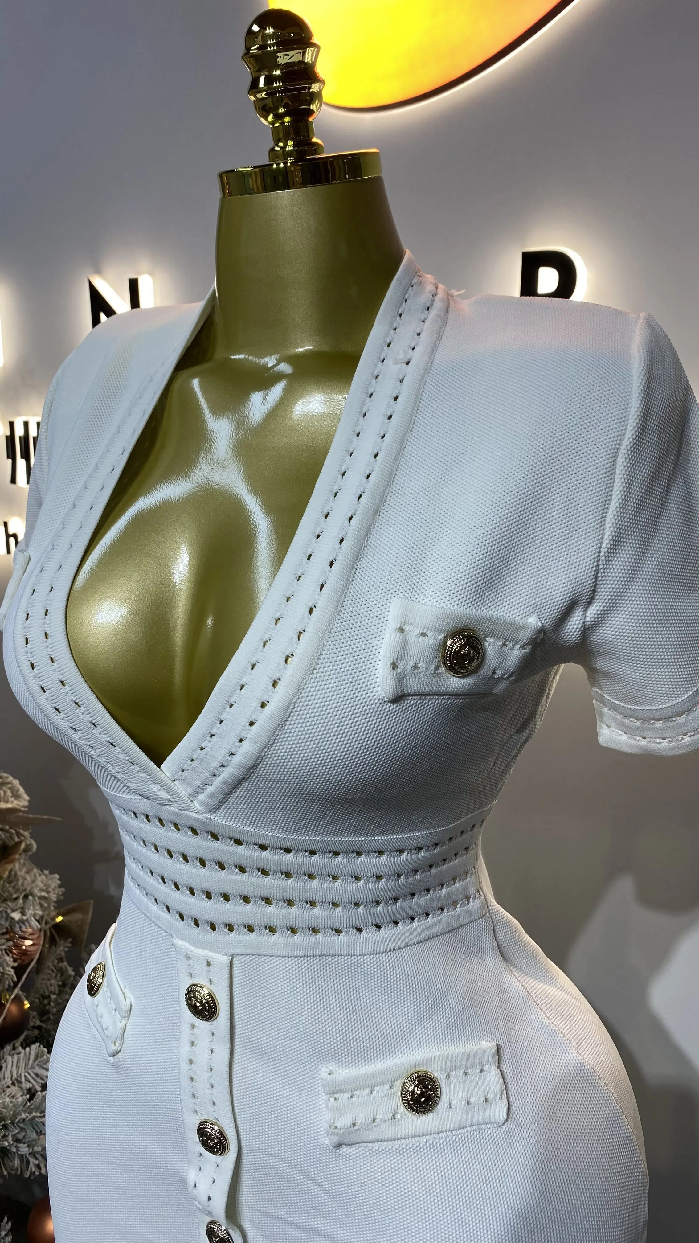 الأوروبية والأمريكية الفرنسية الرجعية جوفاء التطريز الثقيلة قصيرة الأكمام طية صدر السترة قميص تنورة دعوى-GZXX241 #4