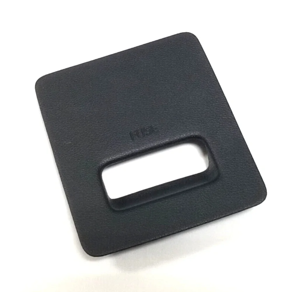 Interior Fuse Box Cover For Kia For Sportage 2016-2019 84756-D9000 Balck ABS Accesorios Para Auto Tools