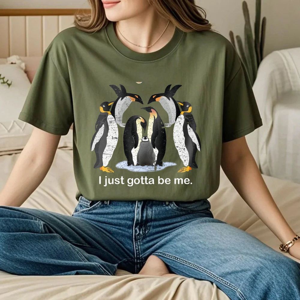 I Just Gotta Be Me Penguin Shirt Vintage Style Penguin Shirt Animal Lovers Women Tees Funny Saying Tee Penguin Lover Gift