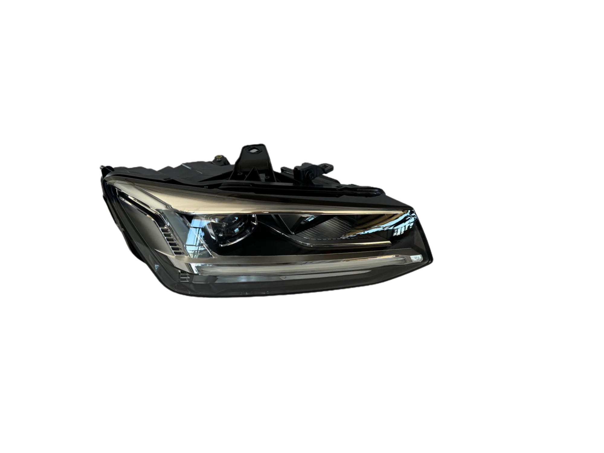 

Headlamps are suitable for Audi Q2 LED headlights 2019-2023 8-pin high-quality automotive headlight lighting LED headlights