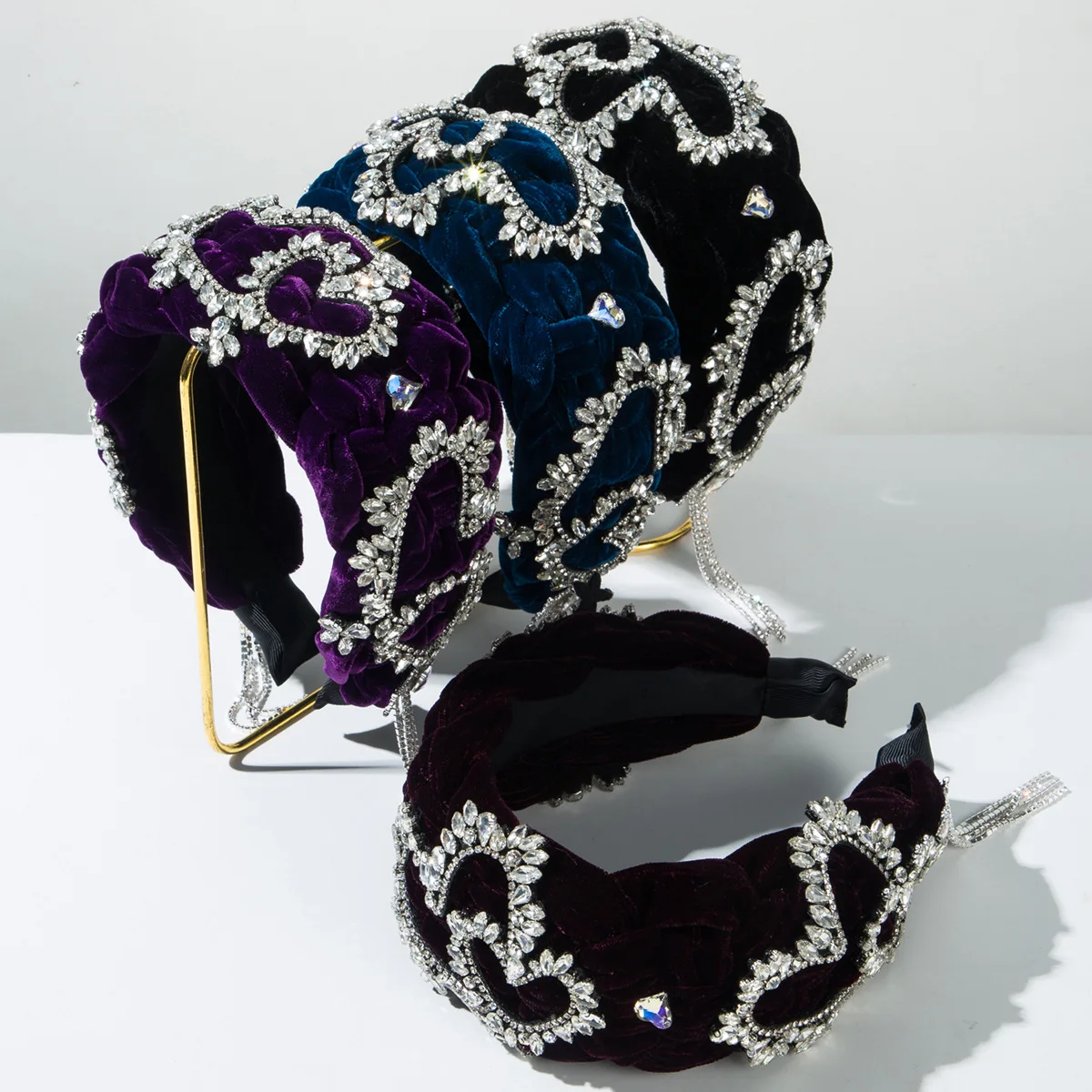 

Широкая и утолщенная тканая повязка на голову с бабочками и стразами, модная, роскошная, для банкетов и балов, аксессуар для волос.