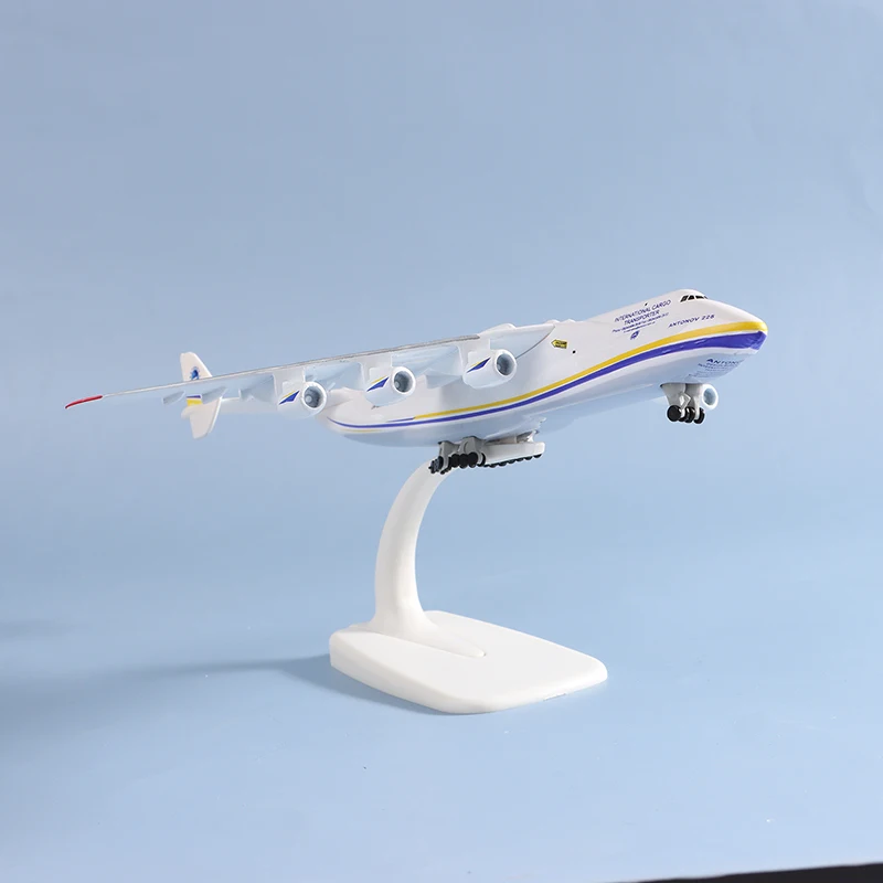 1:400 20cm Alloy An-225 Aircraft Model Toy 8inch Ukraine Painted Mriya Transporter Display Model Plane for Collection