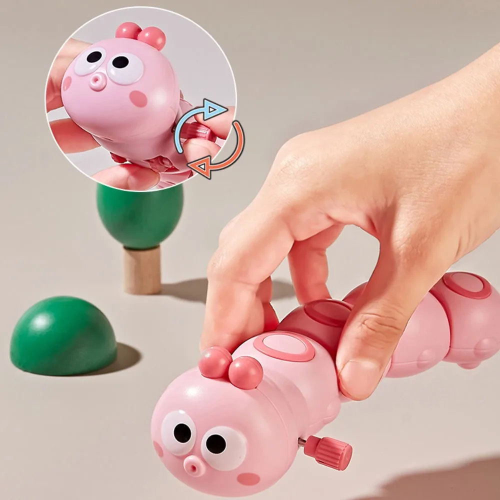 Cartone animato di bruco incatenato per bambini Simpatico, carino, divertente, in movimento, in esecuzione di piccoli animali Guida Regali interattivi per bambini striscianti