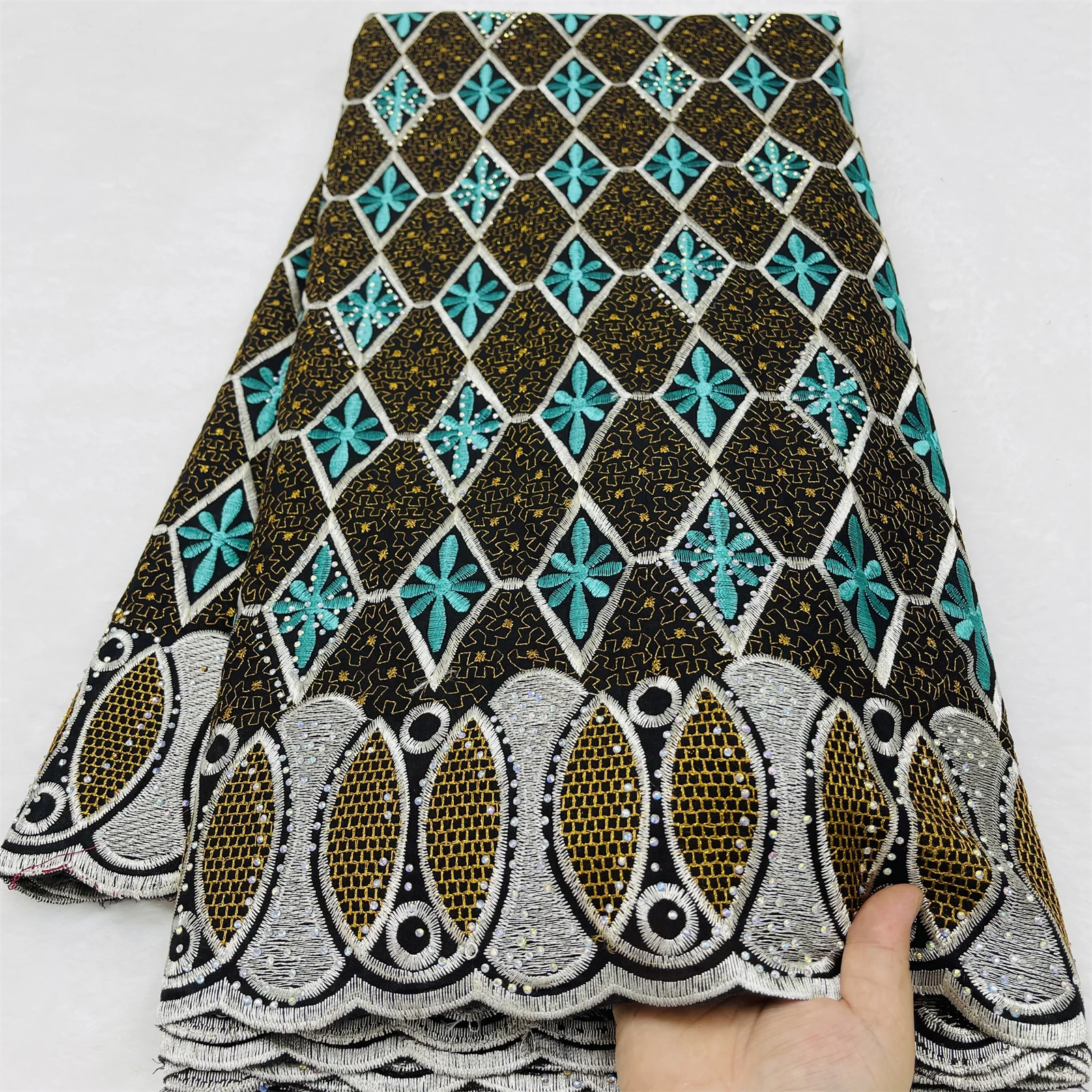 

Новейшая африканская нигерийская высококачественная хлопковая кружевная ткань 2025 года, кружевная вышивка с камнями, 5 ярдов для женщин, свадебные платья