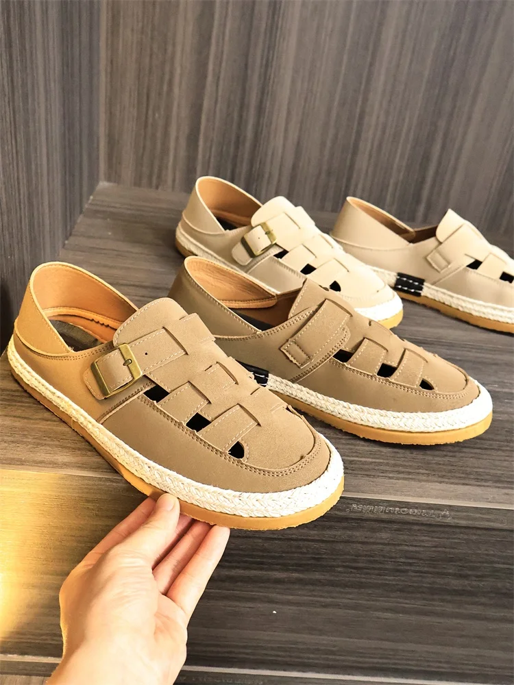 

Men's Casual Slip-On Shoes Breathable Hollow out Soft Surface Two-Way Wear Versatile Comfortable Leisure Shoes for Daily Use