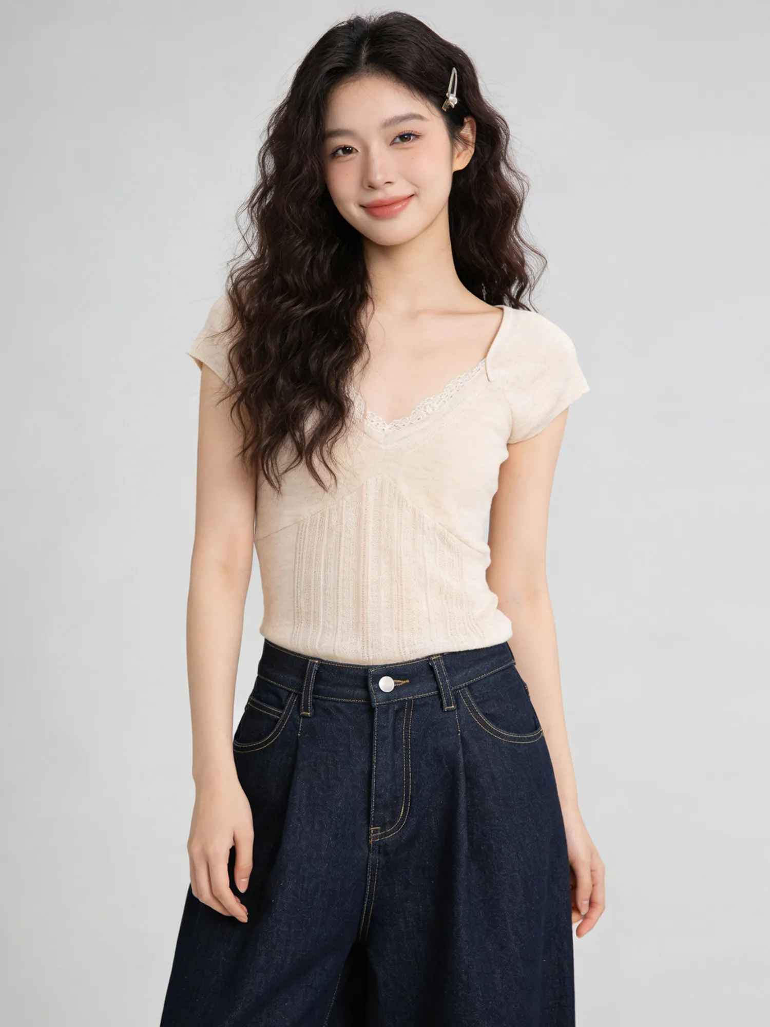 

Unique Miu Style Lace Splice Sleeveless Knitted Top Women's Summer New Korean Pure Desire V-neck Knitted Sweater Slim Fit