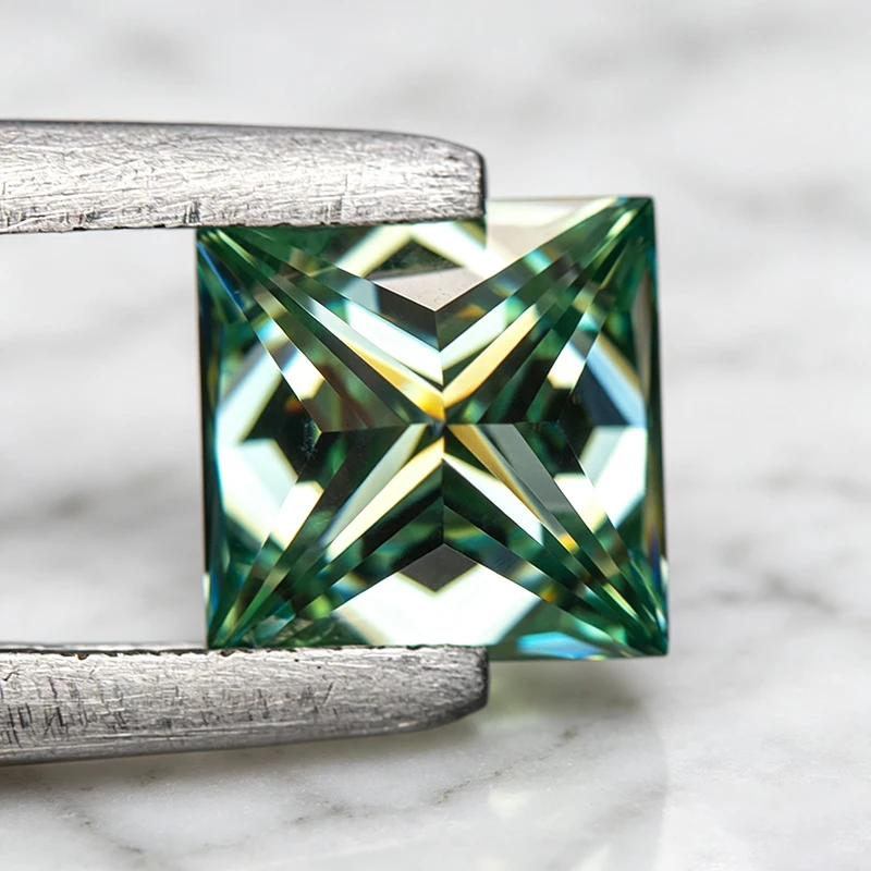 Moissanit-Stein im Princess-Schliff, natürlicher gelb-grüner Edelstein für DIY-Schmuckherstellung, besteht den Diamanttest mit Zertifikat. – Detail 6