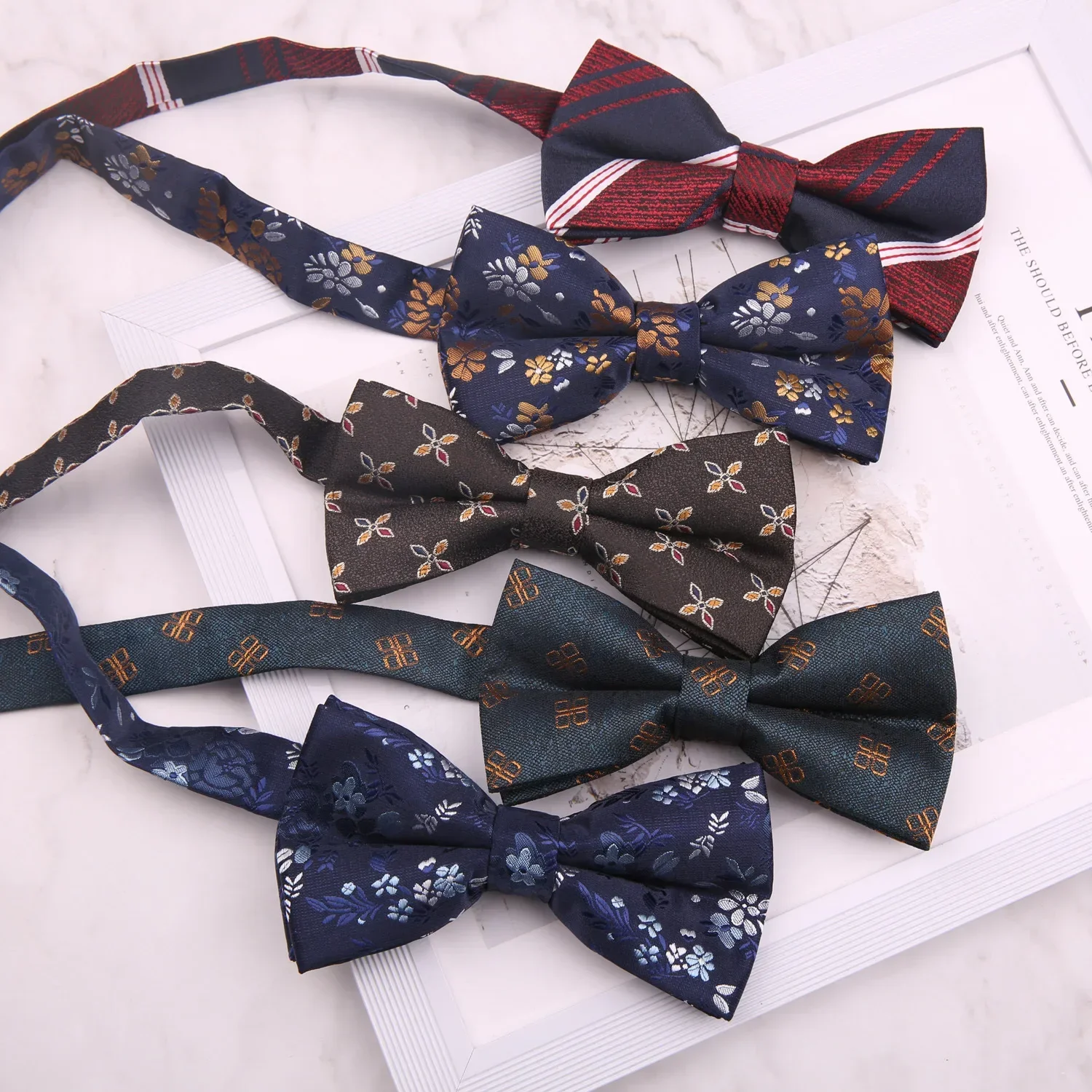 Patterned bow tie for men's wedding, groom's wedding, best man's suit, black, red, blue, men's tie