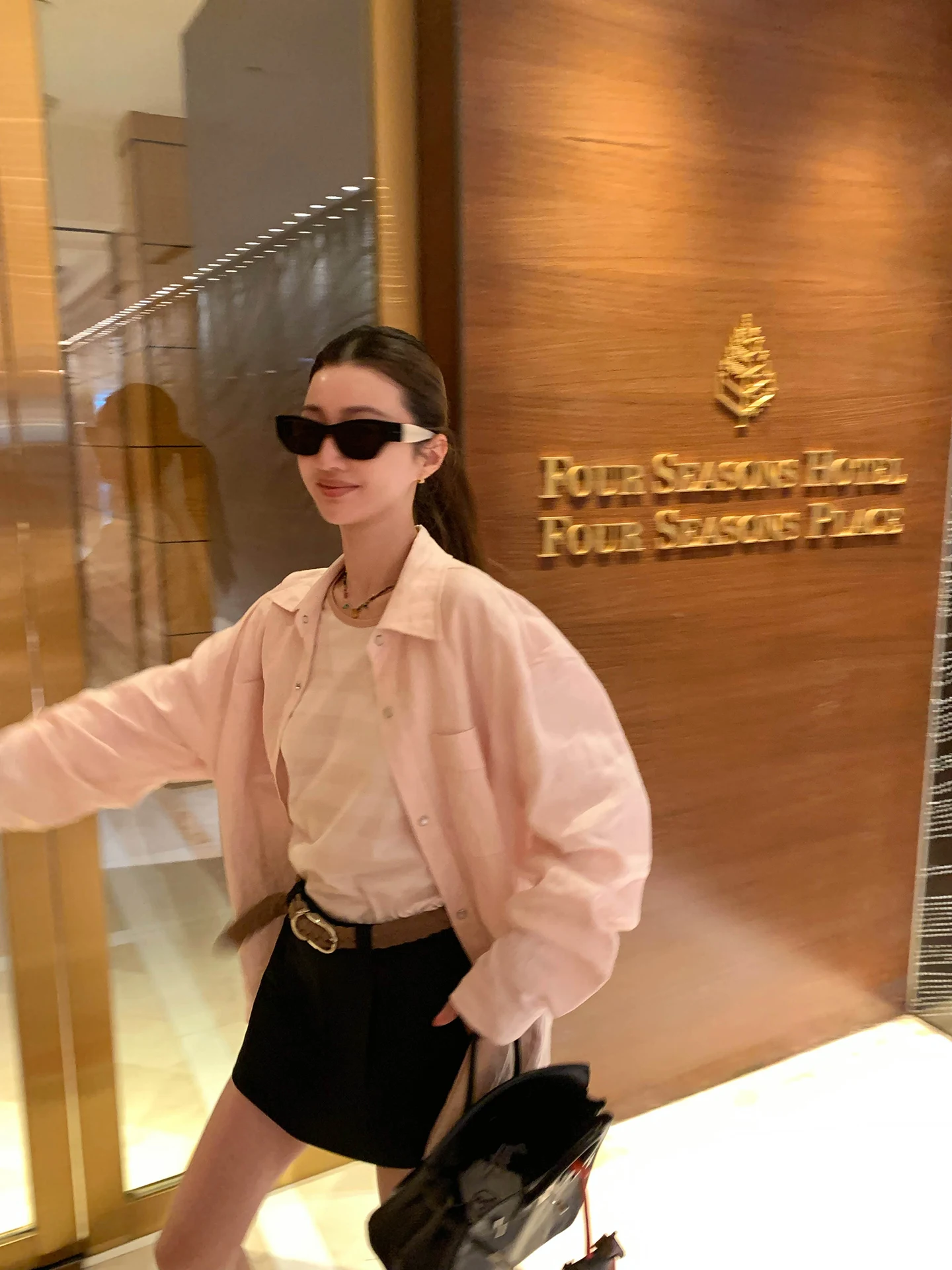 

Aishigo Ruan Series Transparent Oxygen Feeling Gem Shirt Linen Material Double Color Optional Women's Casual Breathable Long ...