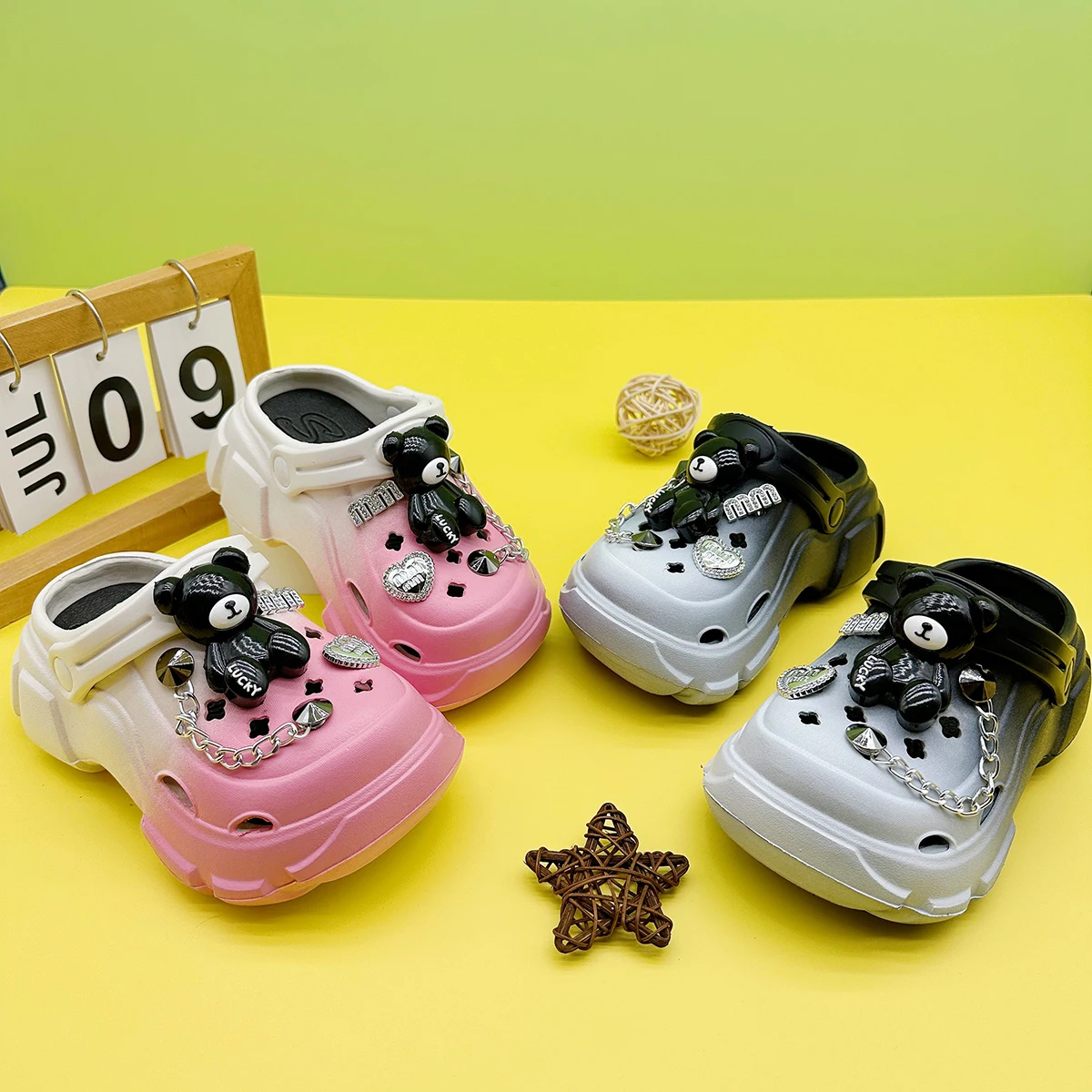 

Cute and Versatile Parent-Child Slippers for Boys and Girls, New Cartoon Black mm Bear Clogs, Soft-Soled Non-Slip Closed-Toe Sandals 606