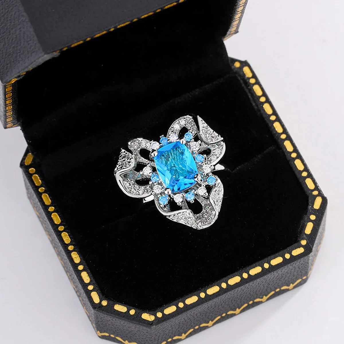 2025 internet celebridade transmissão ao vivo venda quente novo produto mar azul aberto anel de luxo flor cheia diamante presente high-end