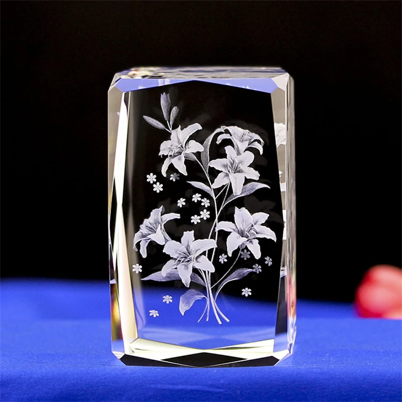 

3D Engraving Crystal Cube Lily Flower Laser Cube Figurine Collection Home Decor Keepsakes for Christmas Anniversary Gifts