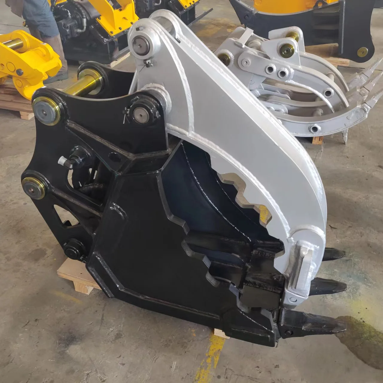 رائجة البيع في أستراليا دلو الإبهام الهيدروليكي المعتمد من CE للحفارات 5 طن #3