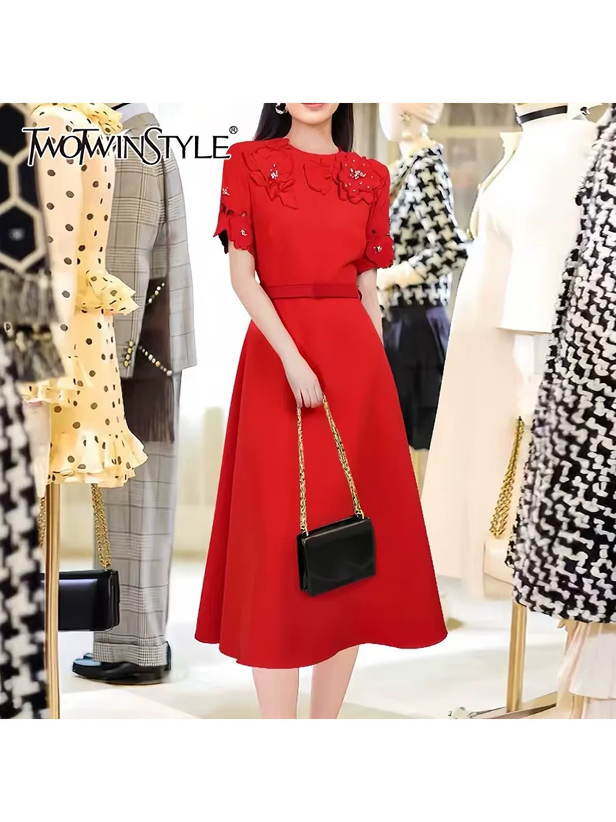 

TWOTWINSTYLE Solid Patchwork Appliques Slimming Dresses For Women O Neck Short Sleeve High Wasit Temperament Dress Female New