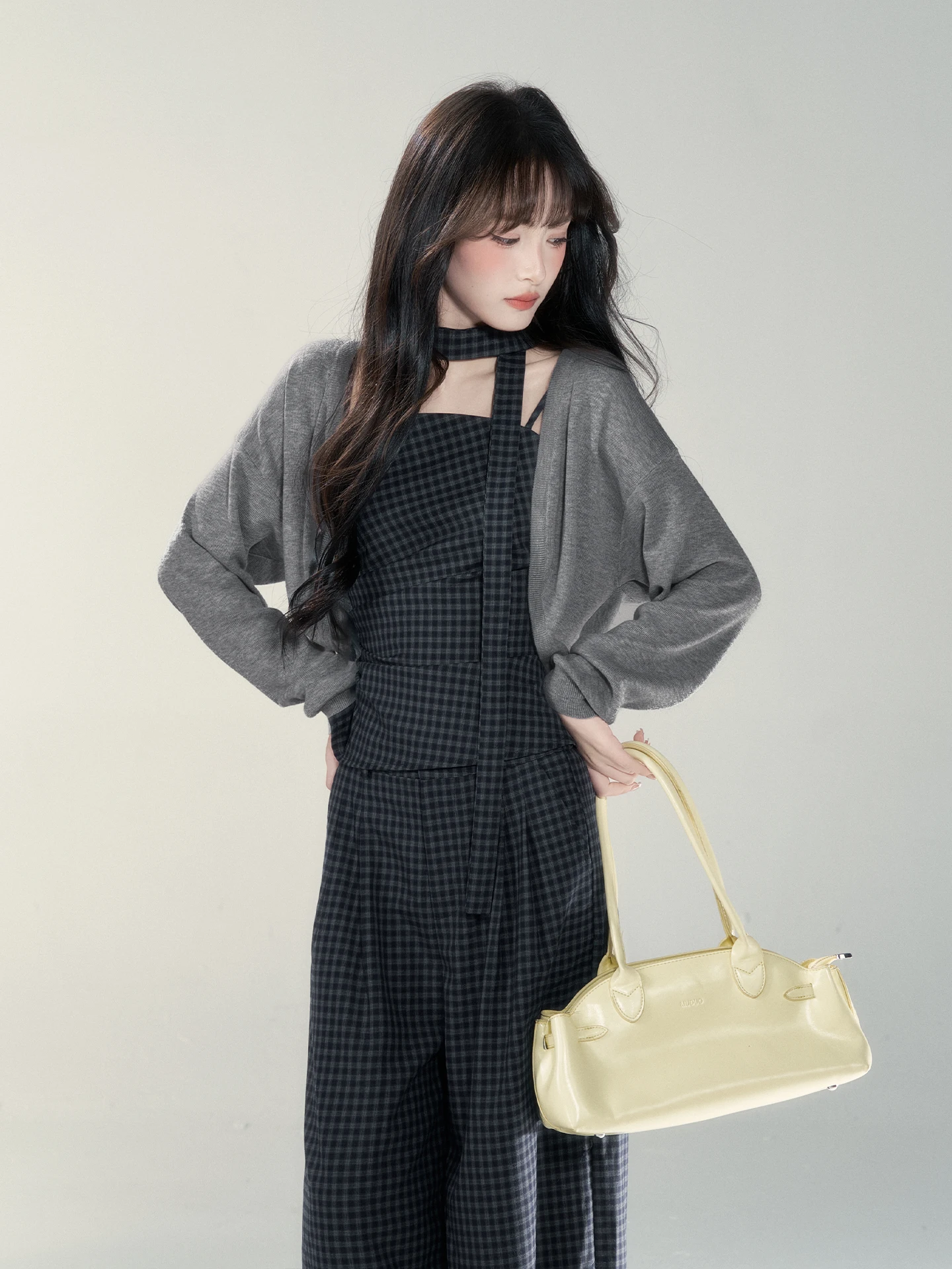 

Korean Sle Women's Tee-Piece Set Spring 2026 Faionable Age-Defng Berry Small Wild Stberry Suite Commute Sle