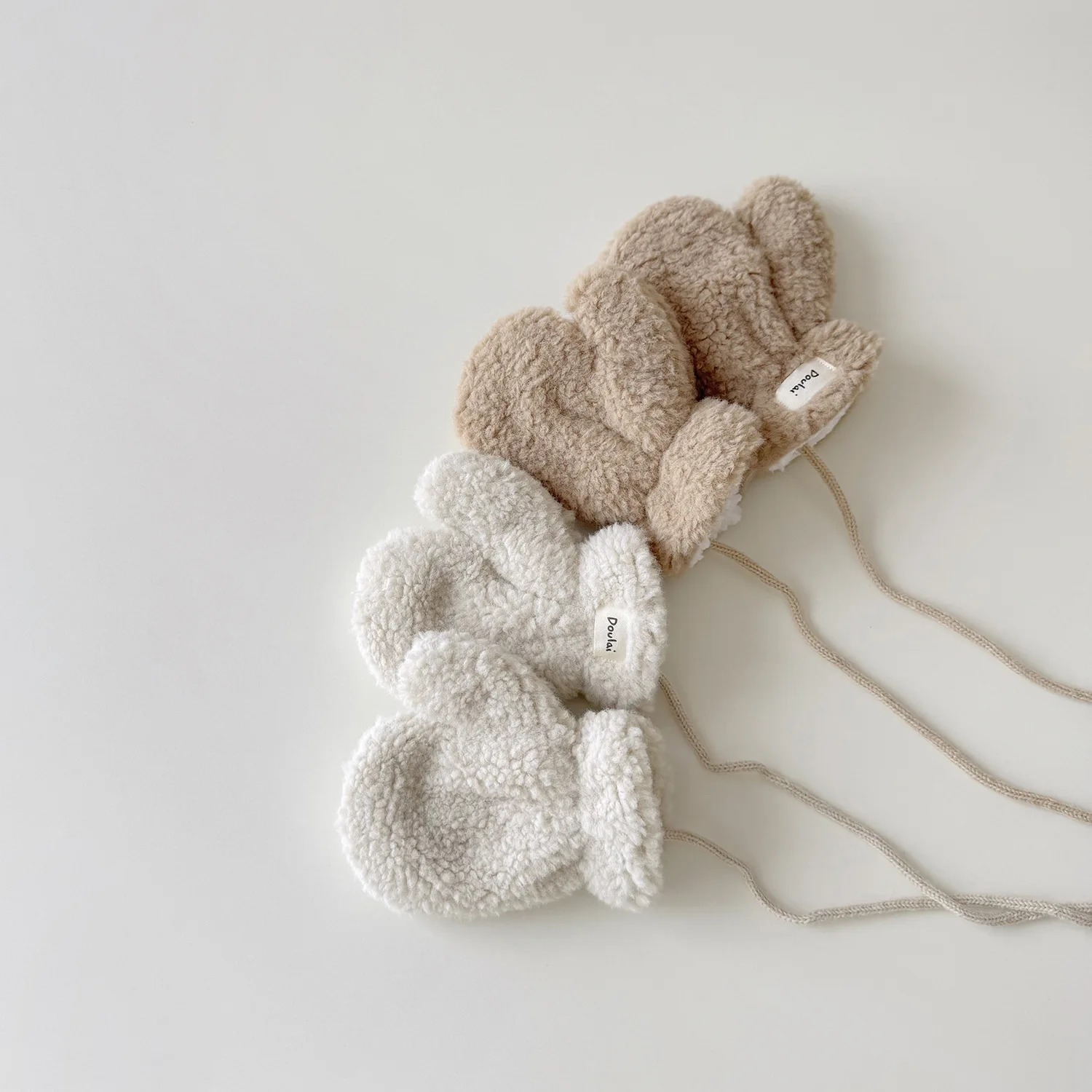 Thickened Lamb Velvet Gloves for Babies Winter Warm Windproof Fingerless Hanging Neck Cute Boys And Girls Autumn Winter ﻿