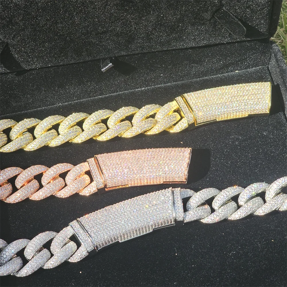 سلسلة كوبية مرصعة بالزركونيا ا - مراجعة Event Party Box وسعره