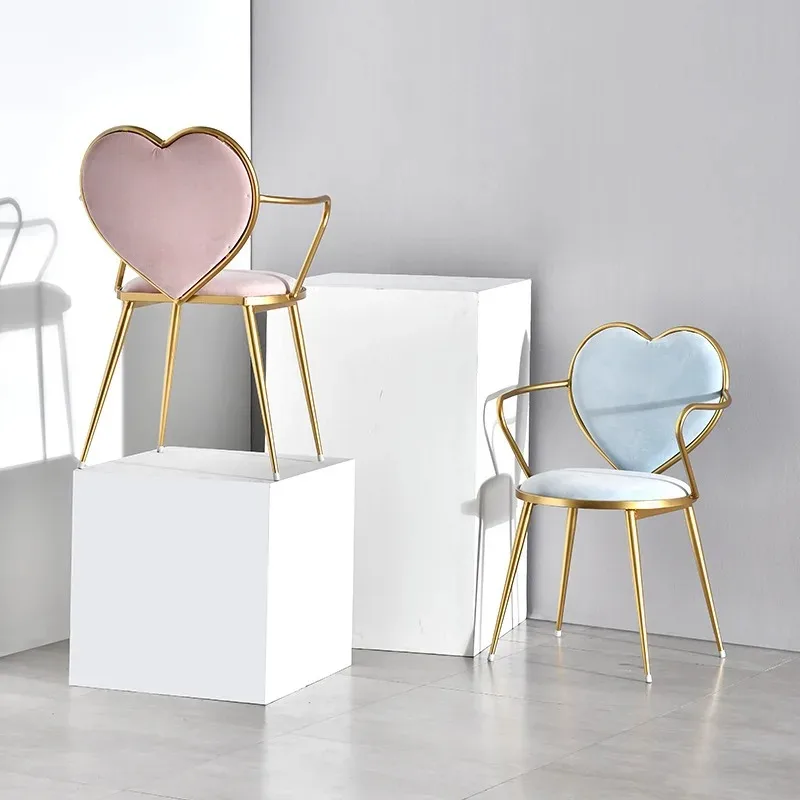 Simple Design Gold Metal Frame Heart Shape Cafe Furniture Velvet Pink Makeup Chairs Nordic Wrought Iron Velvet Dressing  Chair view 2