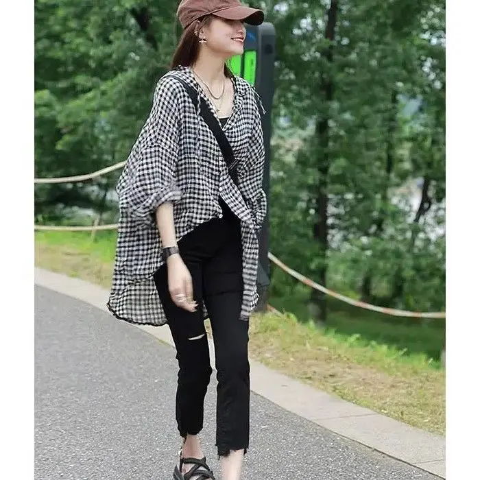 Mulheres de comprimento médio primavera e outono novo nicho solto roupas de proteção solar fina camisa xadrez jaqueta para mulher de manga comprida topo