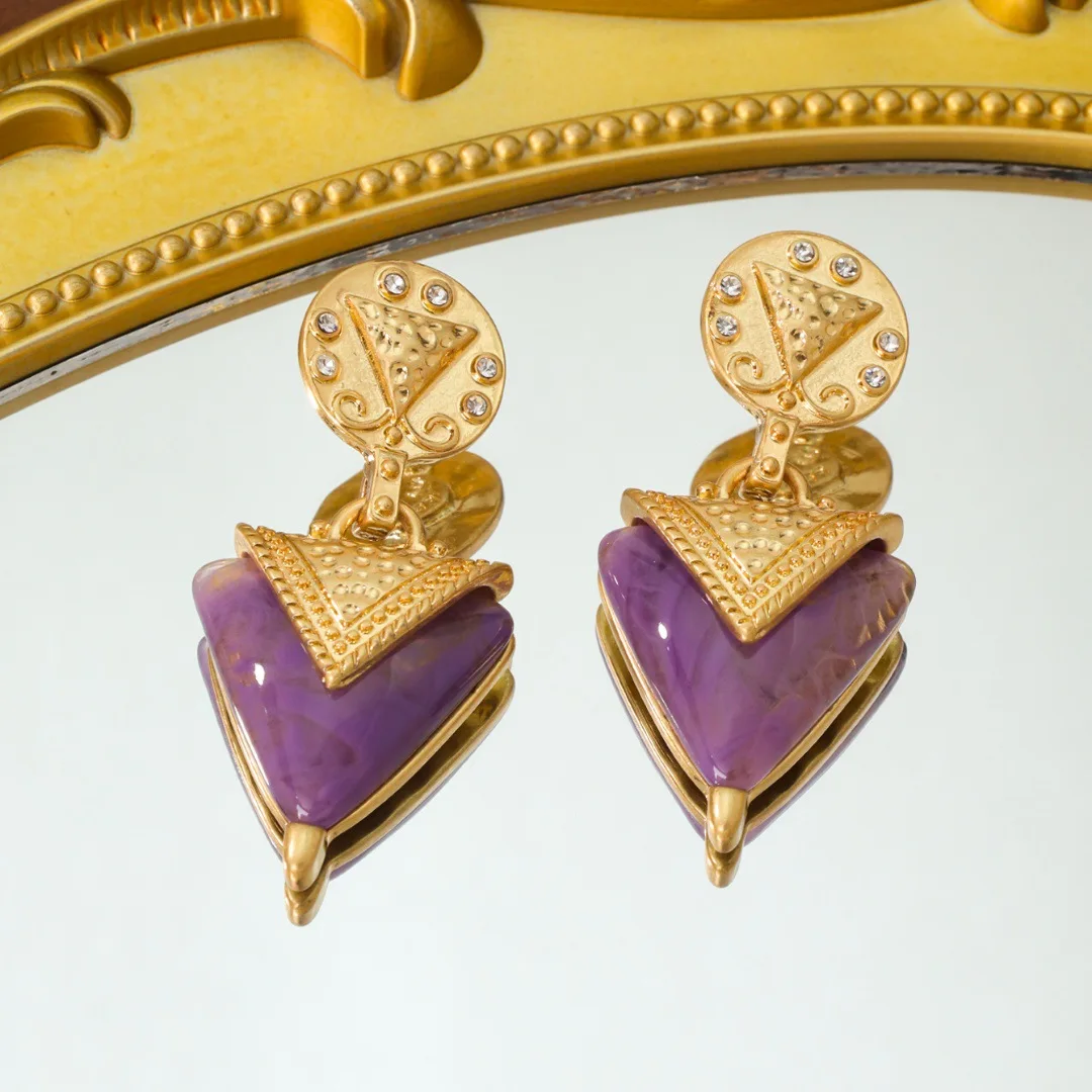 Vintage Court Style Triangle Jelly Earrings Retro Niche Temperament Gold-Plated Earrings Jewelry