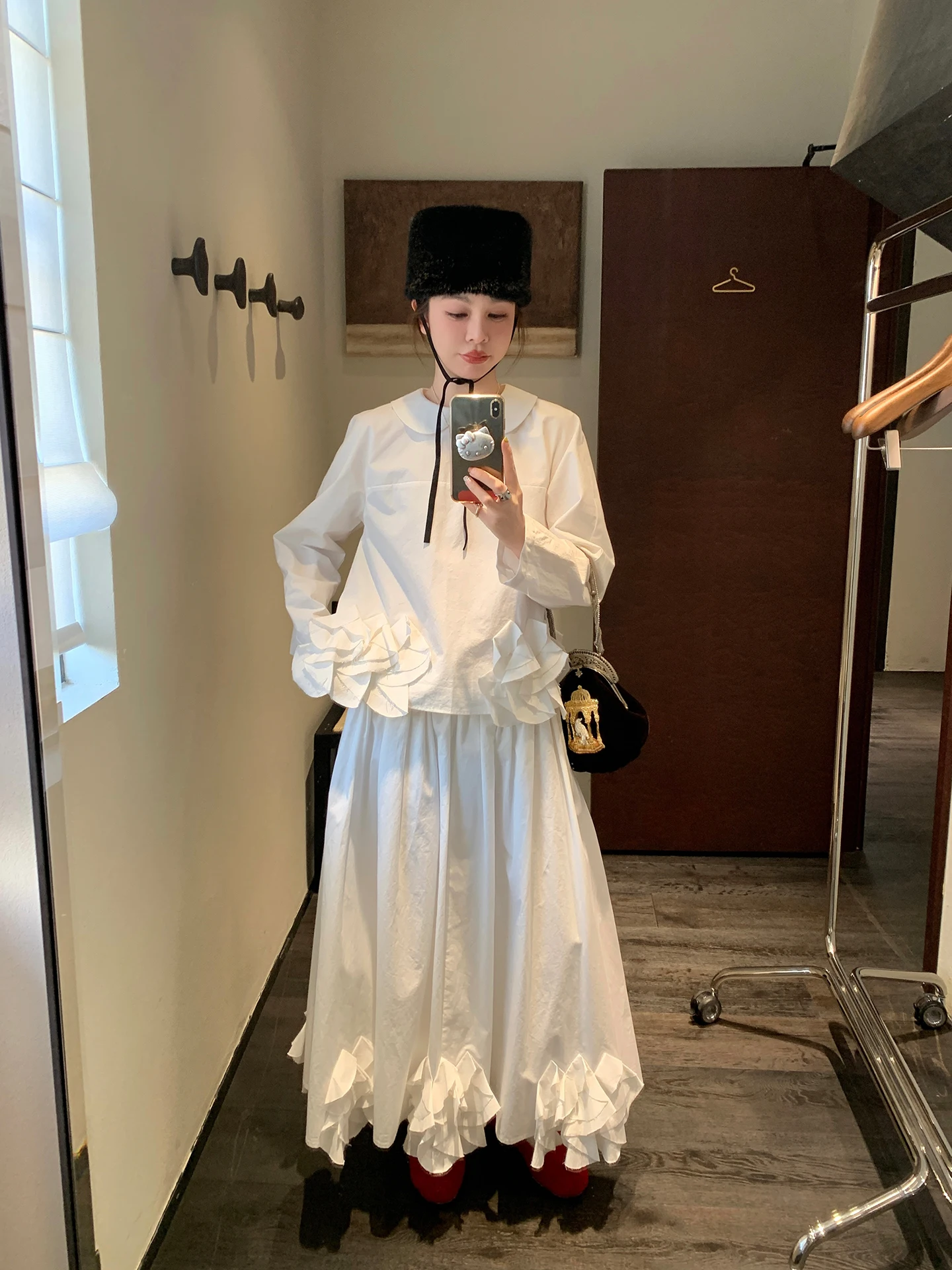 

Комплект Le Rouge: блузка с воротником Питер Пэн и юбка с 3D цветочным декором, женский модный весенний наряд, игривый дизайн в стиле Ghostly Playful