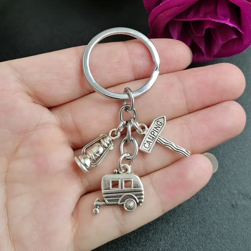 

Creative Alloy Keychain For Men, Kerosene Lamp Camping Car Self Driving Keychain, Commemorative Gift