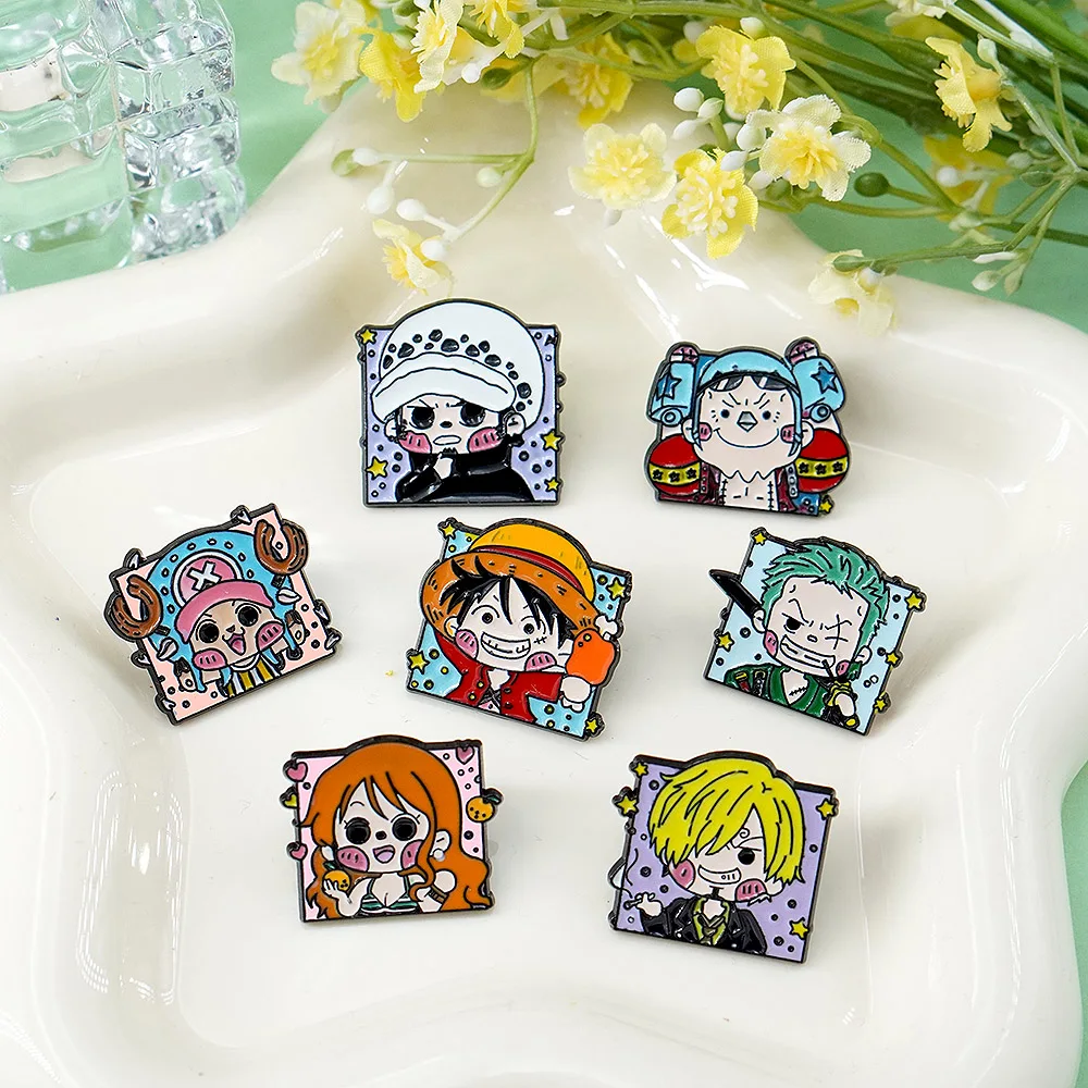 Set de 7 Broches Esmaltados de One Piece, Lindos Broches de Luffy, Zoro, Nami, Law, Franky y Chopper en Versión Q para Mochilas y Regalos para Fans