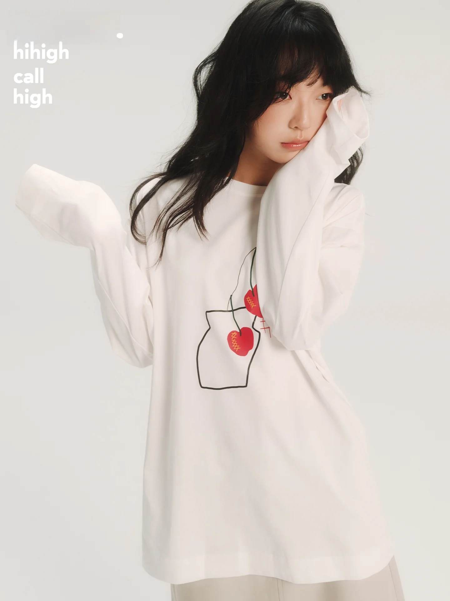 

Hand-Painted Cherry Pot Print round Ne Straight Leg Loose White Long Sve T-irt Comfortable Knitted Cotton Polyester Bl...