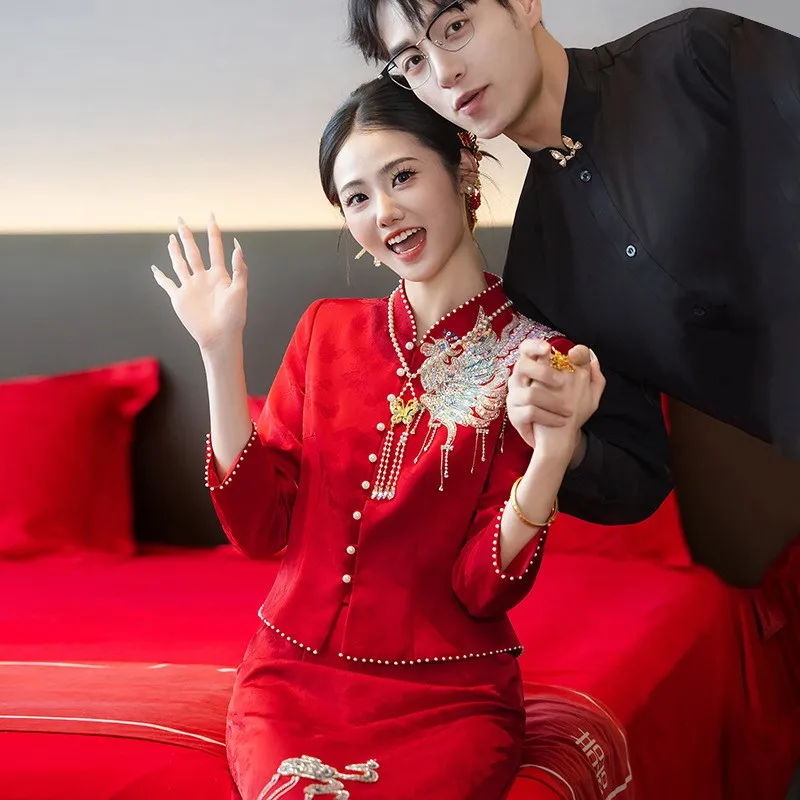 A new Chinese-style small dress with red fishtail cheongsam and toasting vibe