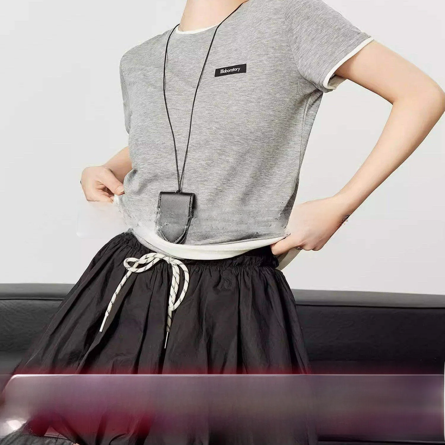 

Облегающая футболка с белыми цветами, женская круглая футболка Ne ort Sve, повседневная летняя модная футболка для поездок на работу, дышащая, впитывающая пот...