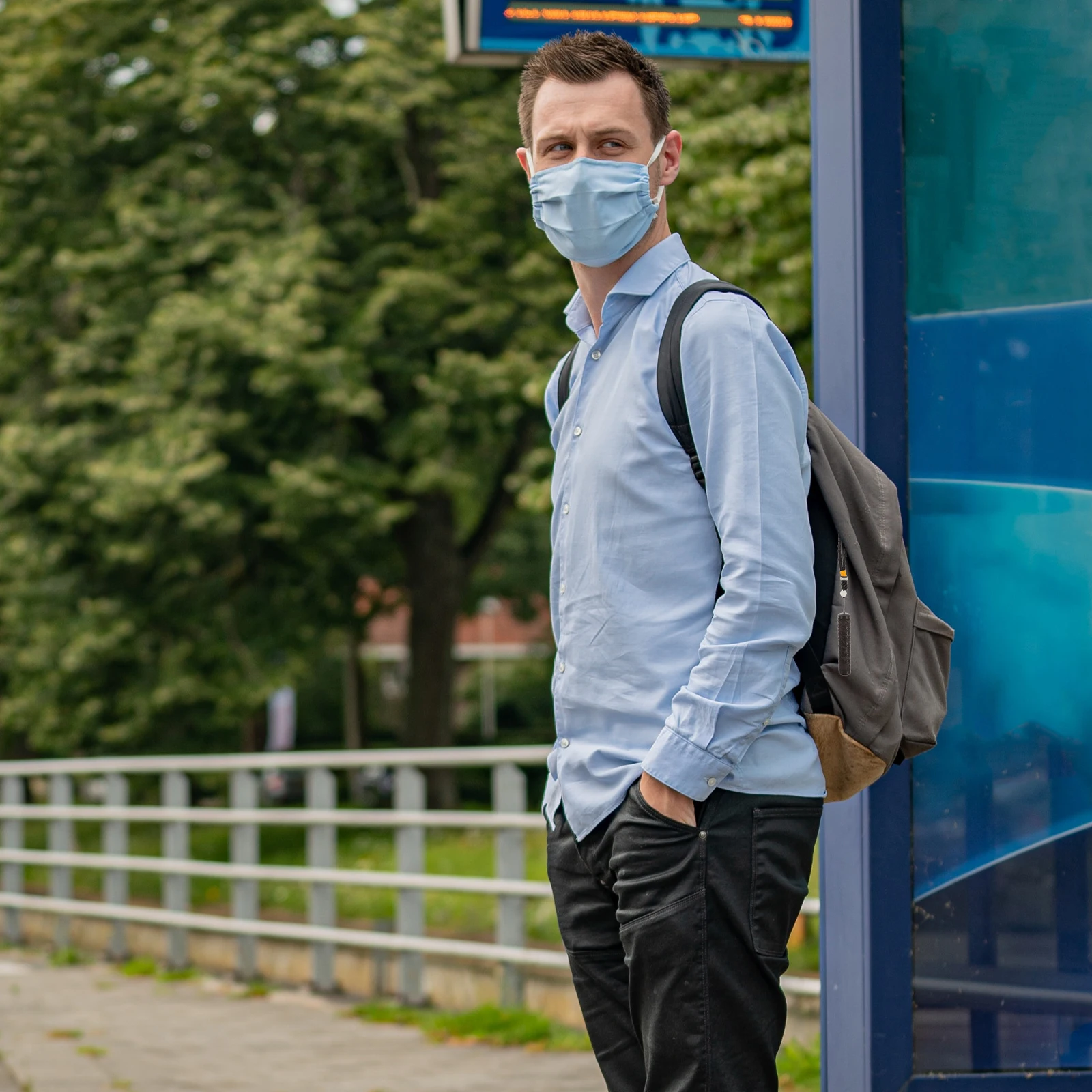 

Vintage Wooden Toothpick Storage Box Exquisite Hand-Carved Dragon Pattern Large Capacity Portable Design for Home and Travel Use