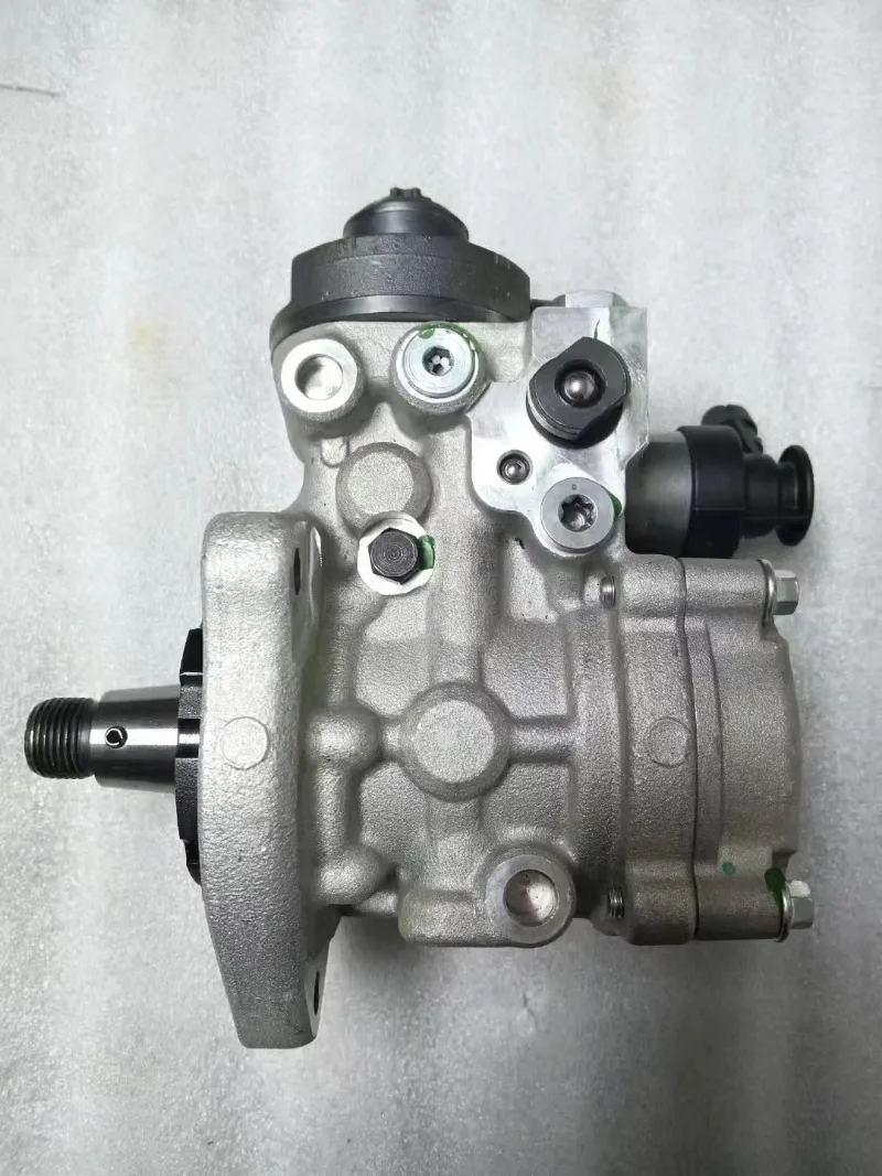 0445025413 1111010-E20-0000 fuel pump for Xichai engine European truck