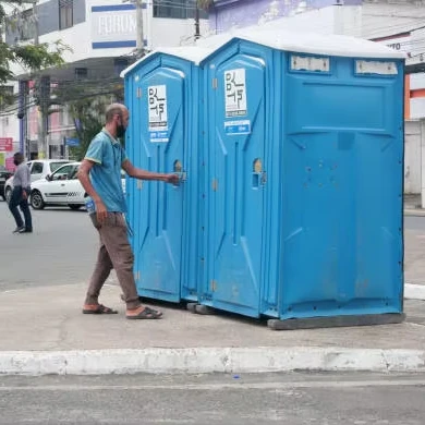 

Portable Mobile Bathroom and Portable Mobile Toilet for Camping