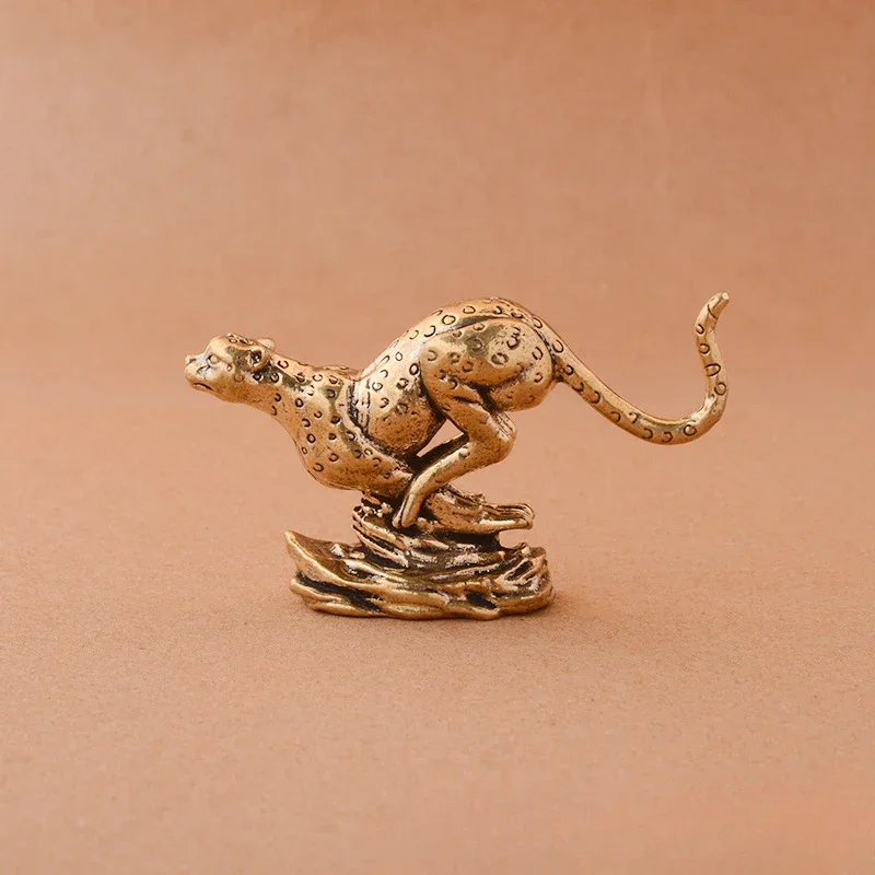 

Retro Brass Hunting Leopard Miniature Ornaments Creative Home Desktop Decors Simulated Wild Animal Design Small Statue Figurines