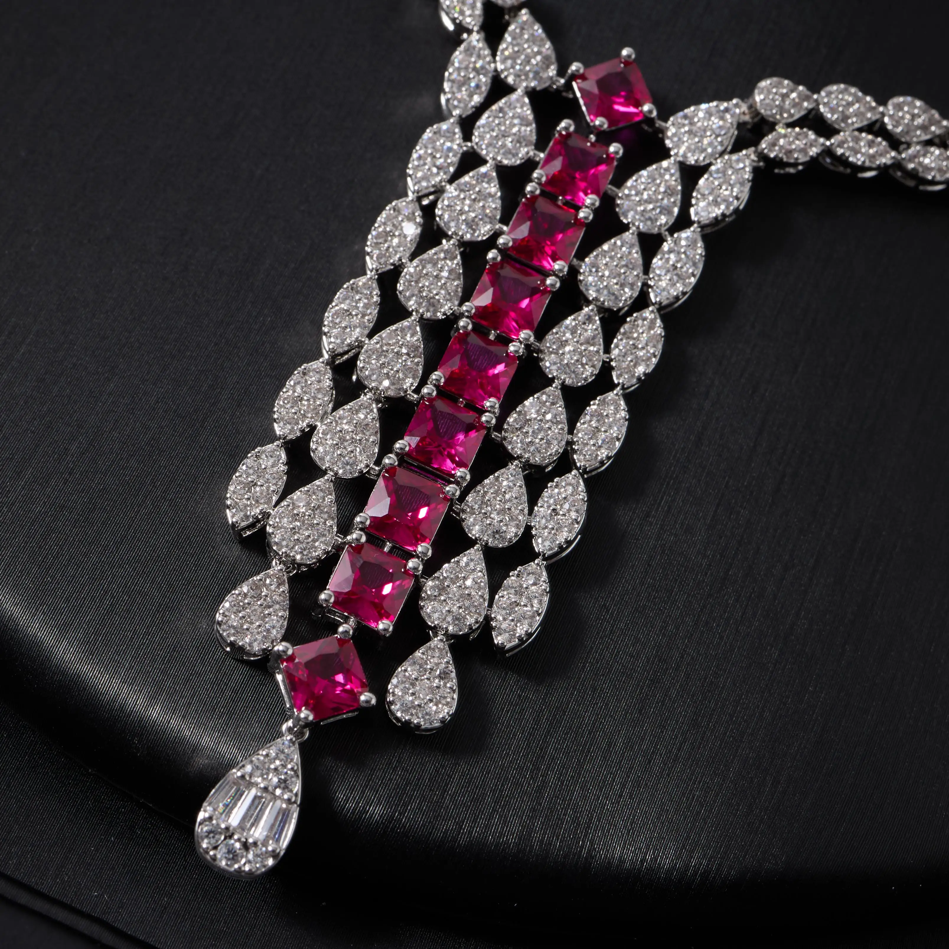 IN JEWELIFE 00175 Trendy Jewelry Set For Women Cubic Zirconia Elegant Necklace Sets Handcrafted Exquisite Suit for Party Wedding