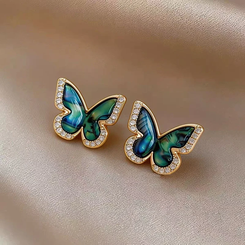Luxuriöses Design Muschel-Verzierte Schmetterling-Ohrstecker in Goldfarbe 2026 Neuer Schmuck Trendige Urlaubsstil-Accessoires für Damen – Detail 3