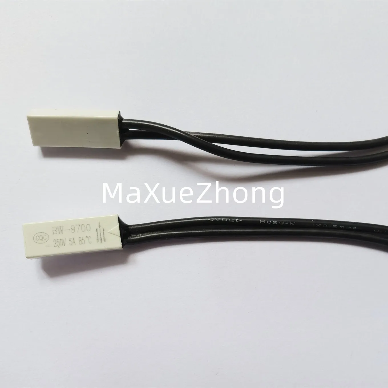 Original new 100% temperature control switch BW-9700 250V 5A 85 degrees normal closed self-recovery temperature con