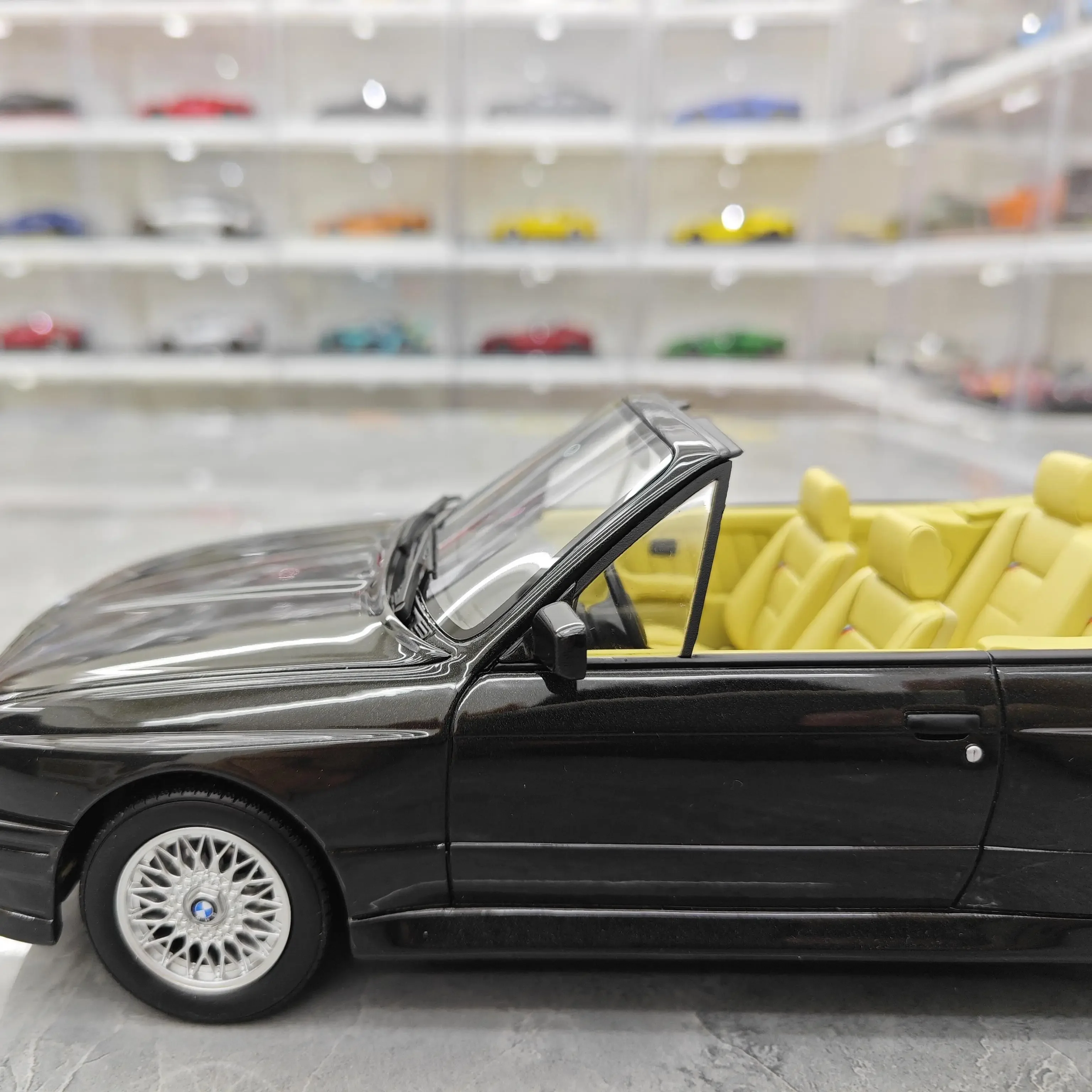 BMW E30 M3 Convertible 1989 Limited Edition Simulated Resin Car Model Collection 1 18