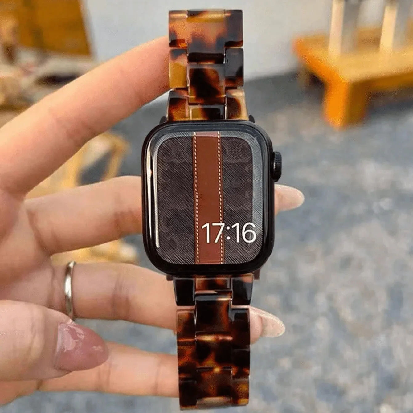 

Набор из смоляного ремешка и полый чехол для Apple Watch 40/41/44/45/46 мм 49 мм для iWatch Series 10/9/8/7/6/5/SE, аксессуары для ремешка для часов