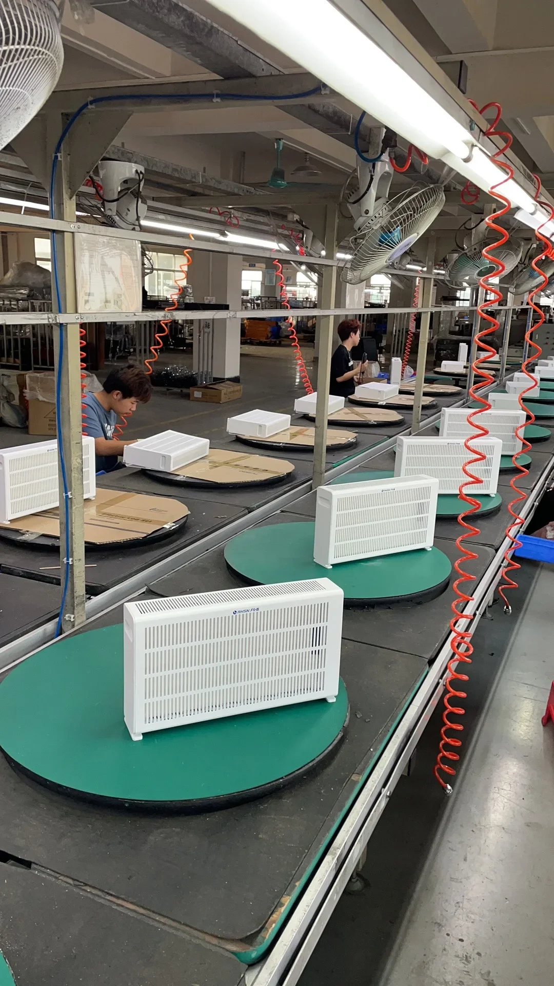 혁신적인 얇은 필름 난방 기술, 방수 고효율, 실내용 스마트 원적외선 전기 히터