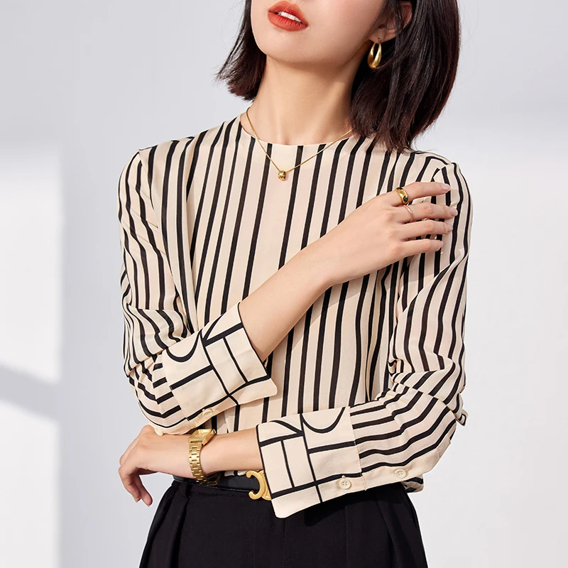 

New Korean Fashion Ladies Stripe Shirts Blouse Women Tops Female Woman Button Up Shirt Girls Casual Long Sleeve Blouse BPyD2098